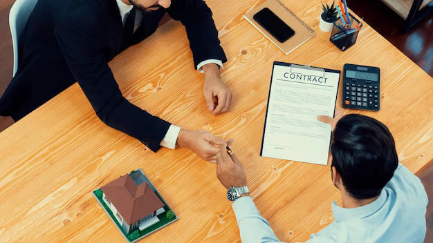 Moving Forward with Confidence with the Support of a Mediator Ludlow