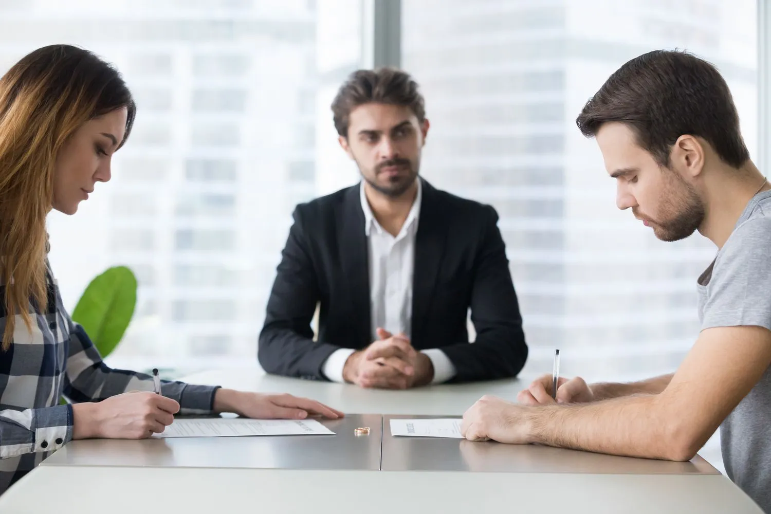 How EH Mediation Guides Couples Toward Fair and Balanced Outcomes Ludlow